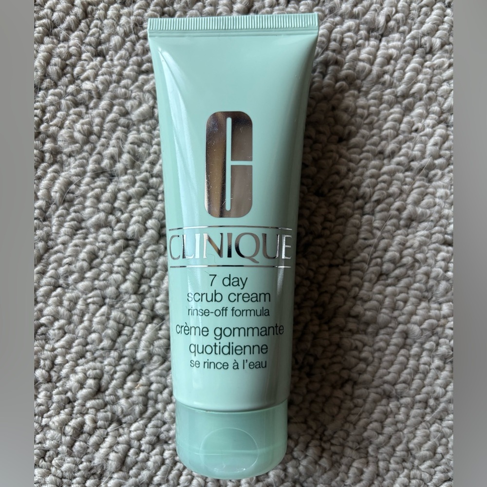 Clinique Exfoliating Cream in Light Green Tube